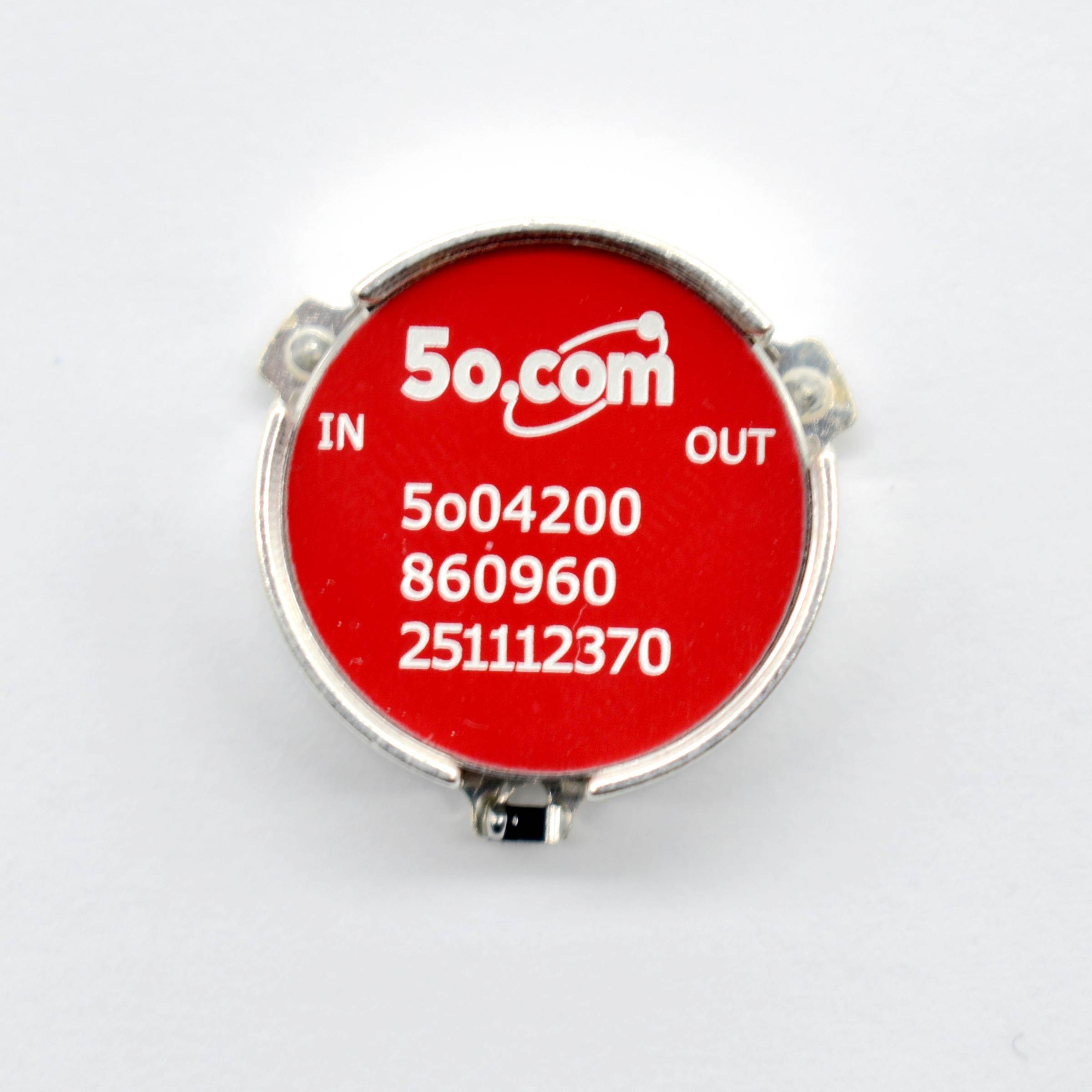 860 to 960MHz Surface Mount Isolator SMT High Isolation Low Insertion Loss for UHF Systems