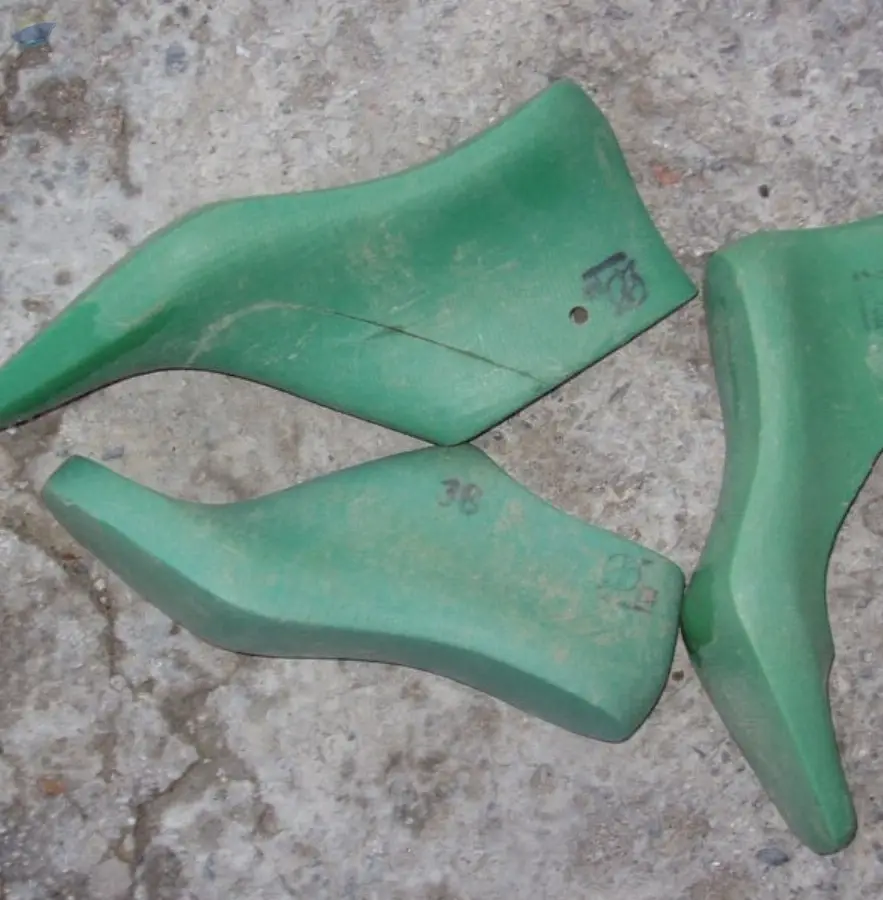 Used Hdpe Shoe Last In Big Bags